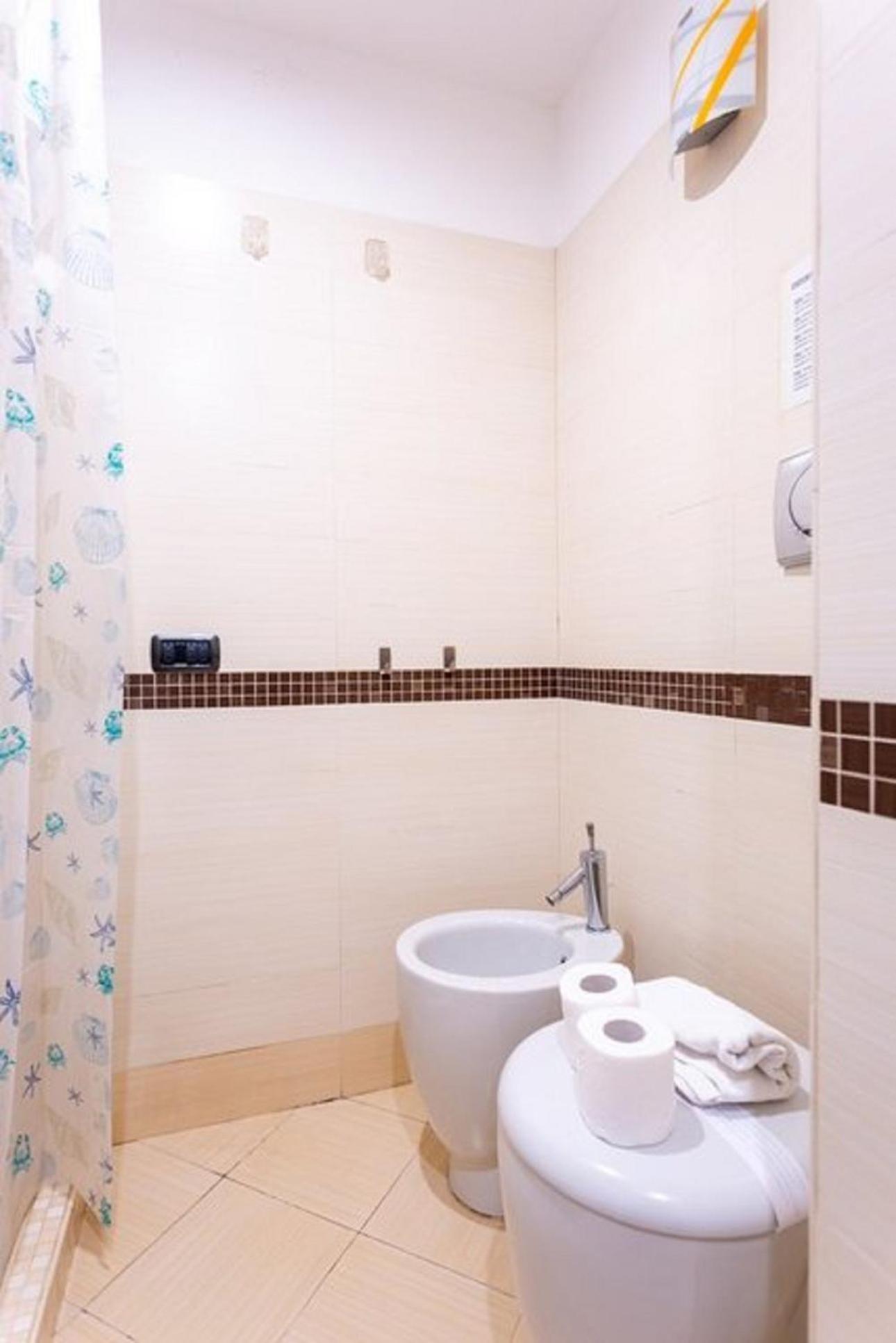 Rome Holiday Apartment 25 ภายนอก รูปภาพ